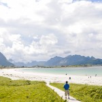 Saw the beach along Lofoten National Tourist Route so we decided to take a break and check out the beach