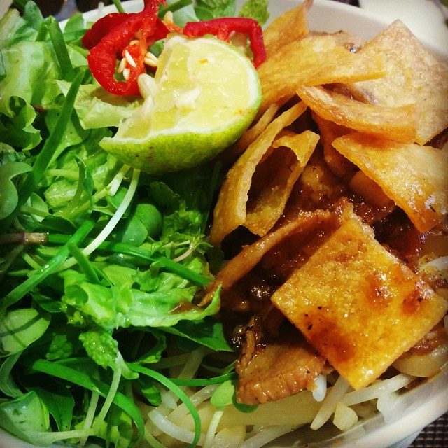 Cao lau, a Hoi An street food that is popular among locals.